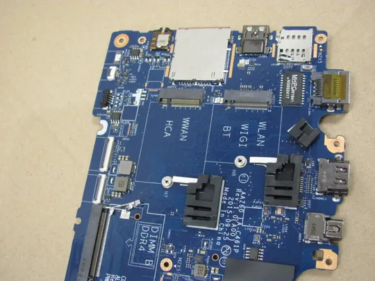 594-18  материнська плата AAZ60 LA-C461P   i5-6300U SR2F0   для Dell Latitude E7470  7470 оригінал Продаж