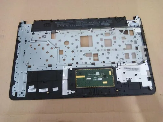 Купити номер0134-12 панель палмрест та тачпад EAR680030D0 36R68TATPC0 для HP Pavilion 17 17-E оригінал