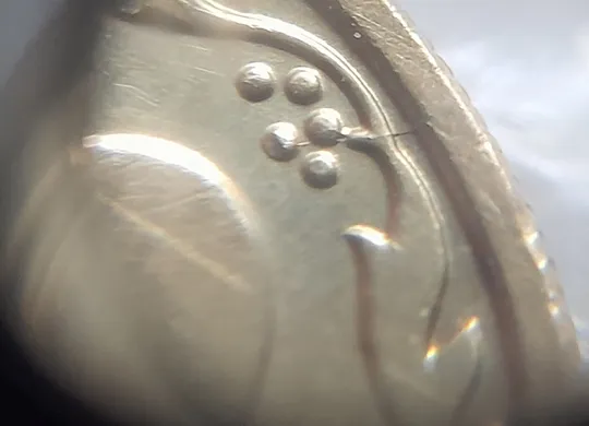 (5506) 10 копійок 2010 розкол в 1 гроні від канту на реверсі (10 копеек 2010 брак) Продаж