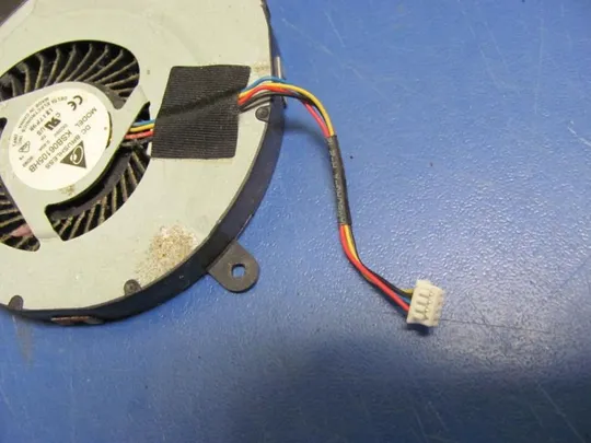 №70-28 Вентилятор (кулер, FAN) KSB06105HB для Asus A54H оригінал Де купити