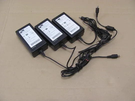 адаптер живлення AcBel AD7025 12V 3.33A  5.5 x 3 mm оригінал ЦІКАВИТЬ ОПТ Ціна