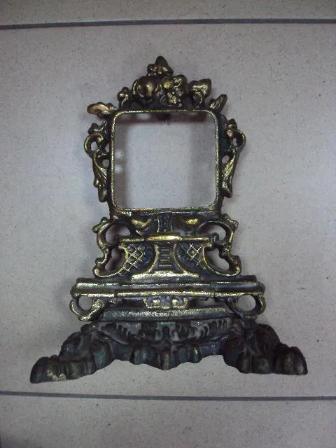 Корпус под часы настольные каминные бронза высота 22,5 см, посадочный под часы 7,3 х 7,5 см №11402 З аукціону