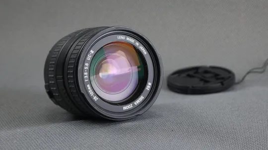 Об&#039;єктив Canon EF, EF-S зум объектив Sigma 28-105mm f/3.8-5.6 AF IF UC-III Aspherical Ф62mm Вживане Ціна