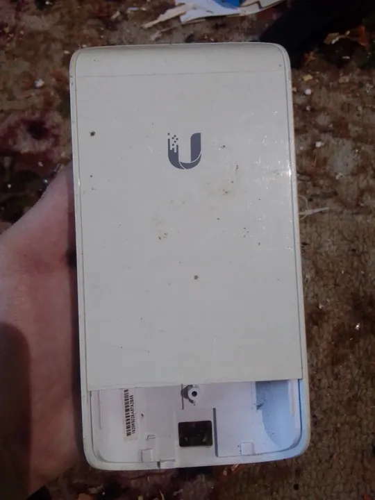 як неробоча антена наностейшн.світиться індикація.блок продам дешевше або в мене в лотах Ціна