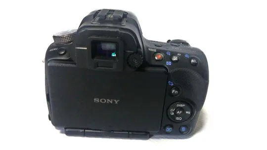 цифровой фотоаппарат SONY Alpha A33 16Mpix + объектив Minolta AF 28-100mm/3.5-5.6 D Ф55mm Де купити