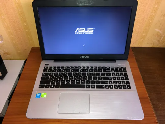 Купити Ноутбук Asus R556L i3-5010U/8gb/HDD 1TB/Intel HD5500+GF920/3,5 години