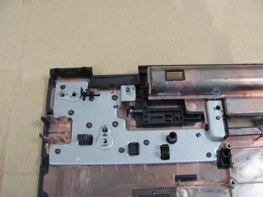 681-22 Кришка дно піддон корпуса 0K7THF  для DELL Inspiron 17 5748 оригінал Де купити