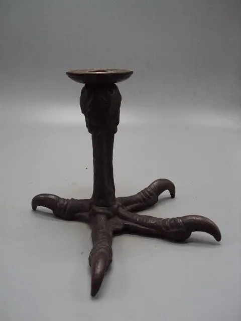 Подсвечник лапа орла металл в форме лапы высота 15,4 см, длина 19,5 см (№779) Ціна