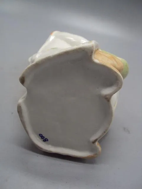 Штоф фарфор фигура бурят сидит на бочке с рогом высота 17 см №14208 Де купити