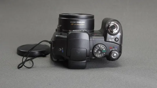 цифровой фотоаппарат Canon Power Shot S3 IS 6.0Mpix Canon 12x USM Zoom lens 5,0-72,0mm Де купити