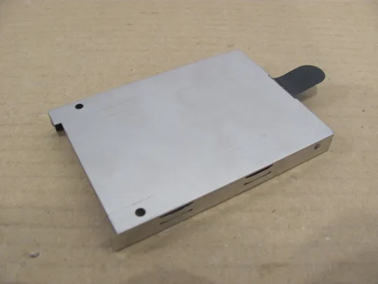 номер0224-12   кріплення шахта корзина HDD 60.46Z07.001 для FUJITSU Amilo Li 1718 оригінал Недорого