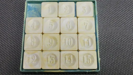 Игра Пятнадцать &quot;15&quot; детская головоломка БУ пластик іграшка Ціна