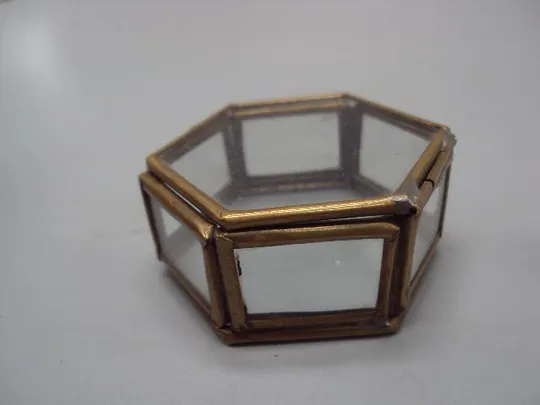 Шкатулка миниатюра для украшений шестиугольная призма стекло, латунь винтаж 2,3х5,7х4,9 см №13266 Де купити