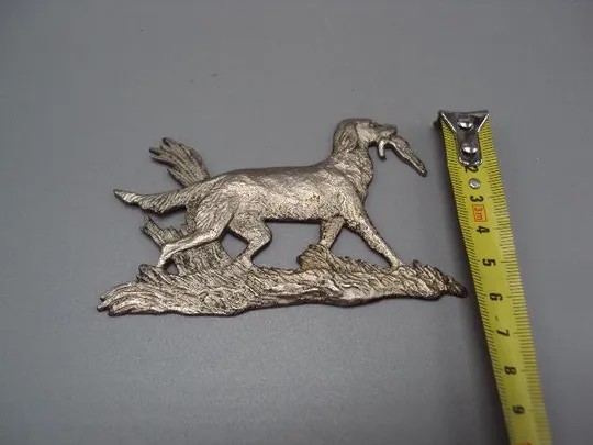 Декоративная накладка охота собака с уткой птицей в зубах металл размер 10 х 6 см (№1790) №13546 Інтернет-аукціон