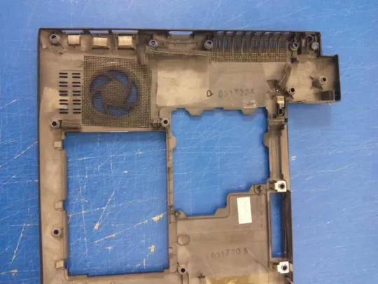 №344-1 Кришка дно піддон корпуса GM9030058 GM903013231A для TOSHIBA DYNABOOK R731 /B оригінал Характеристики