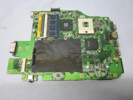 Материнская плата Dell Vostro 1015 DAVM9MMB6F0 Rev:F Рабочая Ціна