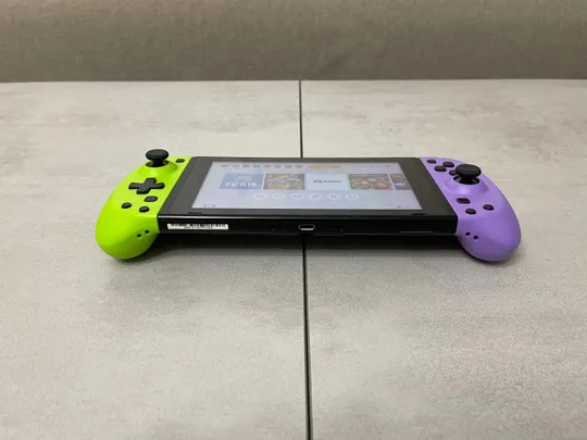 Купити Портативна ігрова приставка  Nintendo Switch HAC-001, 32GB