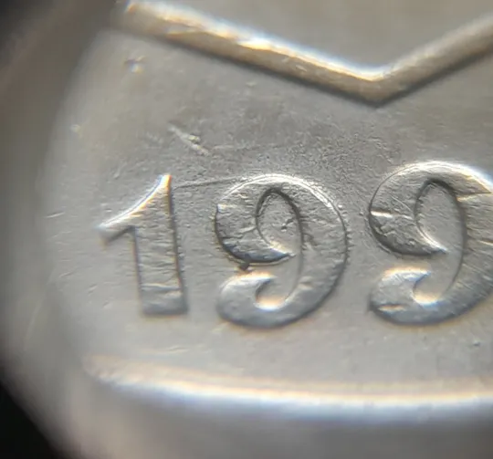 Купити (6443) 50 копійок 1992 1ААк царапини штемпеля та зминання на аверсі (50 копеек 1992 1ААк брак)