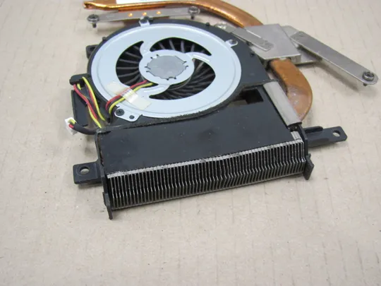 номер0412-10 система охолодження 3VHK5TMN000 3VHK5TMN040 для  SONY VAIO  SVE15 SVE151 SVE151G17M  SVE152 Охолоджувальна система Кулери та системи охолодження Охолодження материнської плати cooling system Кулер Охолоджувальний блок  оригінал Де купити