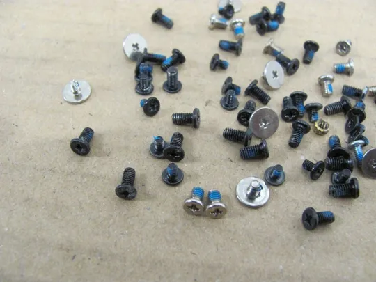 568-4 комплектуюче для Dell XPS 15 L501X L502X P11F оригінал З аукціону