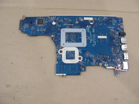 Купити 657-22 материнська плата EPK50 LA-G073P  L20372-601 SR3S1  Celeron N4000  для HP 250 255 256 258 G7 15-DA 15-DB 15-DR оригінал