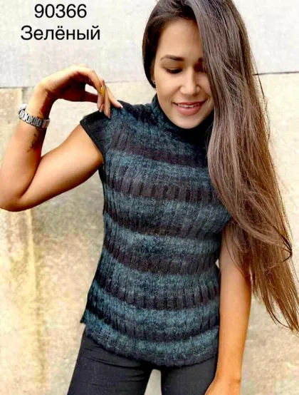 фото, Мягкий вязанный тёплый гольф Американка безрукавка высокое горло