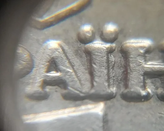 (4715) 1 гривня 2006 різновид викрошки у "2" слова "2006" на гурті + наплив металу (1 гривна 2006) Продаж