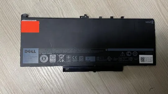 404 DELL J60J5  Знос: 39% Dell Latitude E7260, E7270, E7470 (J60J5 R1V85 MC34Y 242WD) Ціна