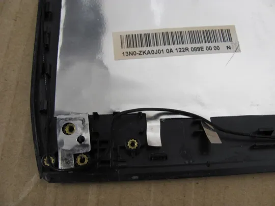 484-3 кришка матриці 13N0-ZKP0G01 для MEDION P6816 E6228 оригінал Характеристики