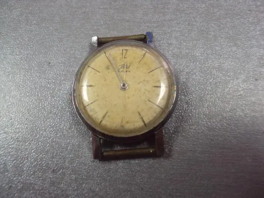 часы наручные юношеские Заря 15 камней №3102 Ціна