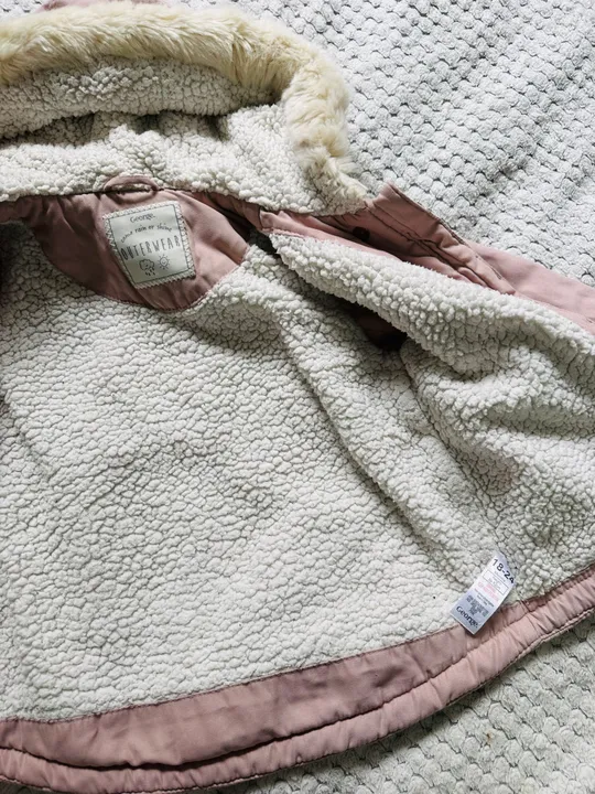 Куртка,пальто,плащ для дівчинки на 1-2 роки Характеристики