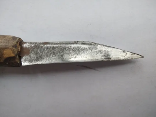 Ніж для різьбі по дереву зроблений з німецької бритви. Інтернет-аукціон