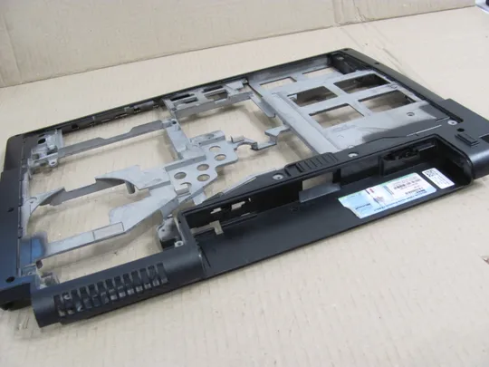 номер0147-5  Кришка, дно, піддон корпуса 0T710G   для Dell Studio 1735 1737 PP31L оригінал На торгах