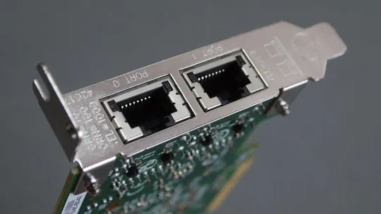 Купити IBM NIC 1GbE RJ-45 2-Port PCI-E-2.0x4 NetXtreme II 1000 Express Controller FRU 49Y7947 Вживане