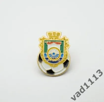 фото, Футбол. значок  ФК Иква Млинов, Ровенская области  Украина.