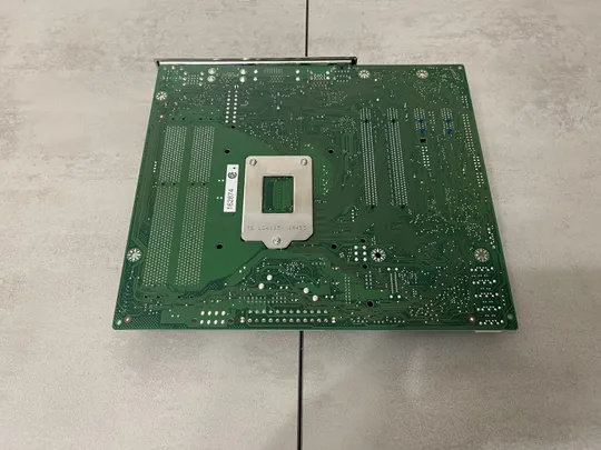 Материнська плата Fujitsu D3222-B12 GS3, процесор Intel Core i3-4160, 3.60 GHz  2 ядра 4 потоки, 16GB RAM DDR3 Характеристики