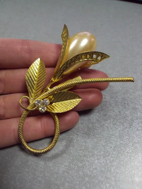 Бижутерия брошка цветок брошь цветочек с листьями размер 6,4 х 6,3 см №13373 Інтернет-аукціон