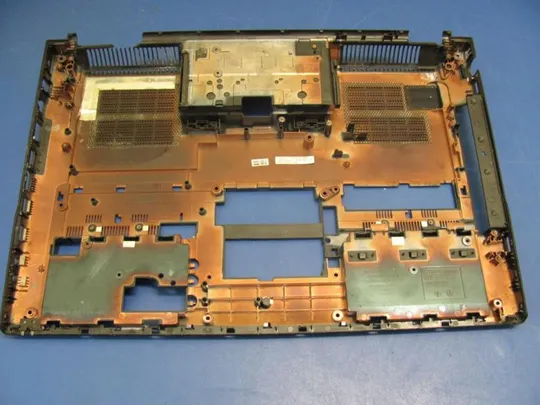 Купити номер0100-1 Кришка (дно, корито, піддон) корпуса BA75-04311A для SAMSUNG NP700G7C оригінал