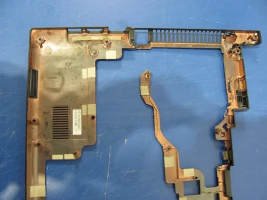 №166-1 Кришка дно піддон корпуса 13N0-9ZA1101 для MEDION AKOYA S4211 оригінал Недорого