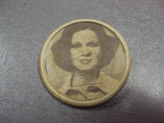 Купити знак портрет женский №1834