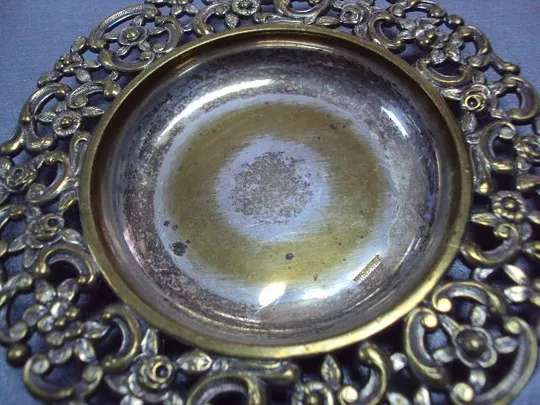 Пепельница блюдце розы цветы розочки Европа латунь посеребрение диаметр 13,2 см (№1499) Продаж