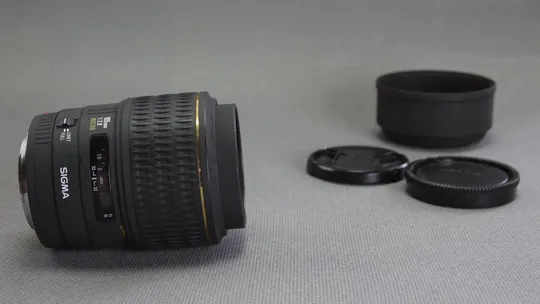 Об'єктив Sony AF Sigma 105mm/2.8 EX Macro макрообъектив для Sony/Minolta Ф58mm Вживане Характеристики