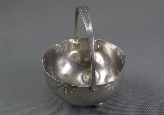 Ваза конфетница корзинка металл БУ металева цукерниця Де купити