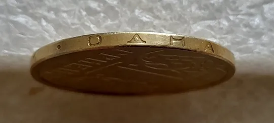 (7605) 1 гривня 2001 1АД1 широкий кант реверса - пелюстки наближені до канту (1 гривна 2001 1АД1) Продаж