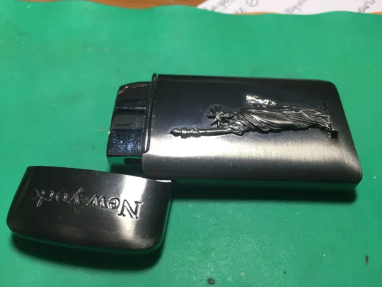 Газова запальничка, нова, працююча, з відкидним верхом, &quot;Статуя Свободы&quot;, куплена у Нью-Йорк З аукціону