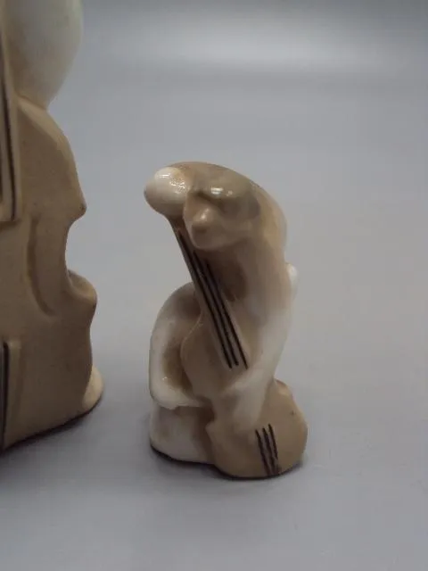 Фигура фарфор ЛЗФИ квартет медведь с контрабасом и обезъяна мартышка музыканты басни Крылова лот 2шт Характеристики