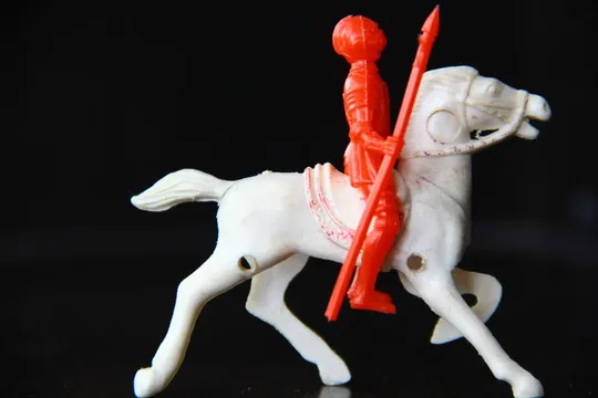 рыцарь с флагом на коне 50-52мм MPC США Продаж