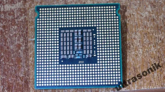 Купити 4x ядерный Intel Xeon E5410 s771 (аналог Core 2 Quad Q9300) 2.33GHz/12M/1333MHz LGA771 80W Вживан