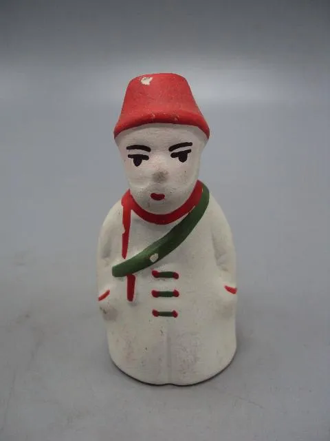 Фигура фарфор статуэтка миниатюра снеговик с сумкой почтальон высота 8 см №597м Ціна