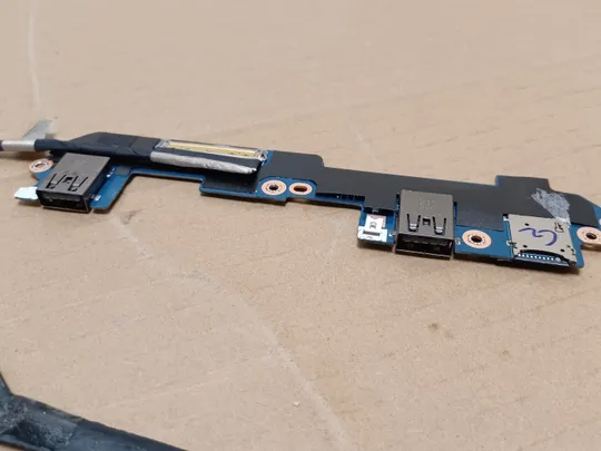 номер1057-38 плата USB SIM GDS70 LS-K476P  зі шлейфом DC02C00SD00 0136Y5 для DELL ALIENWARE X17 R1 R2  оригінал Де купити